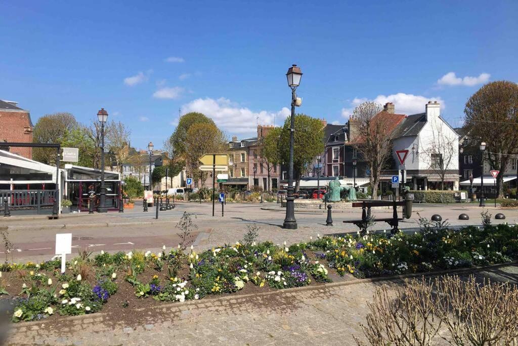 Le Logis Des Lavandieres Honfleur Exterior photo